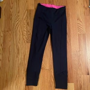 Lily Pulitzer Luxletic navy Size M leggings